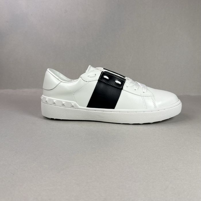 Valentino Garvani Open "White Black"! НОВИ!
