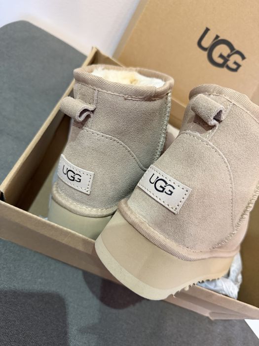 ugg mini crem 39