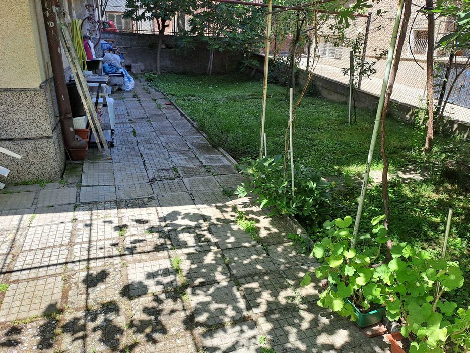 Продава се Етаж от къща в Плевен, Идеален център - 115 кв.м за 1305 €/кв.м - Снимка #19