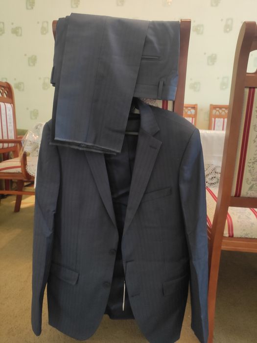 Костюм шим СРОЧНО сотилади