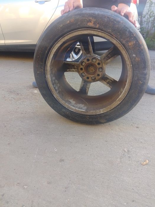 Vând jantă de mașina