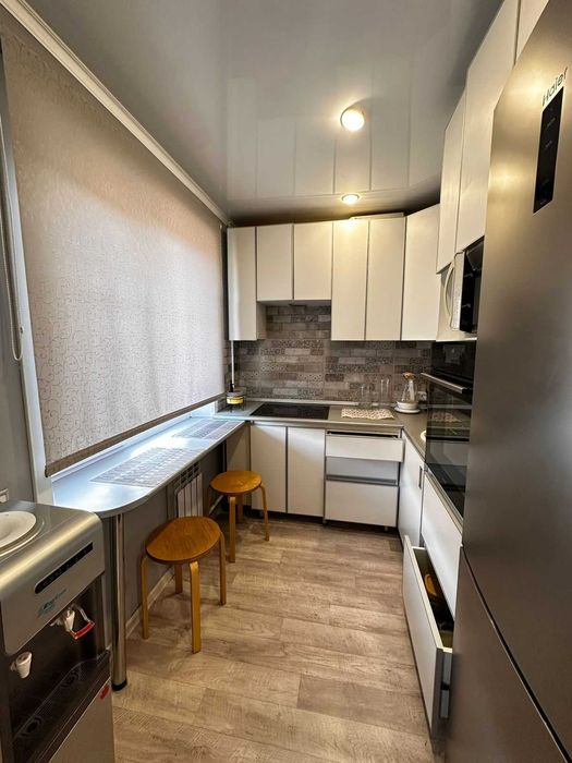 Продам 2ком квартиру Царева 4