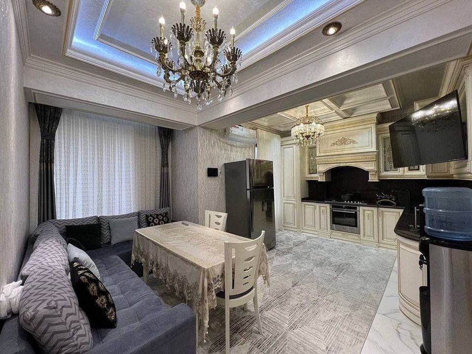 Продам квартиру новостройке На Циалковском 4/3/8 133м2