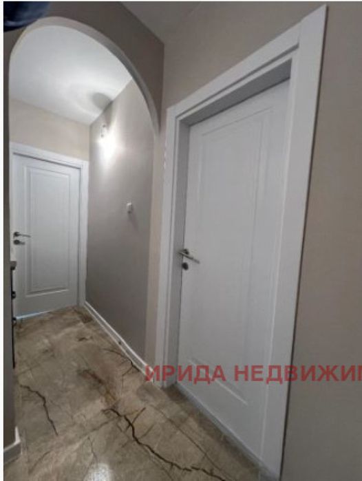 Преустроена гарсониера в Банишора