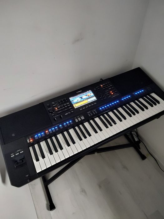 Yamaha psr sx 720