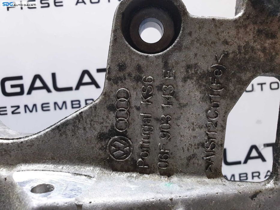 Suport Alternator Accesorii Motor cu Rola Intizatoare Curea Audi TT 8J 2.0 BWA BPY CDLA CDLB CDMA 2007 - 2014 Cod 06F903143E [B0017]