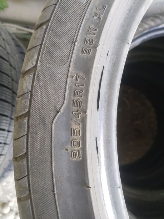 205,45R17 в хорошем состоянии