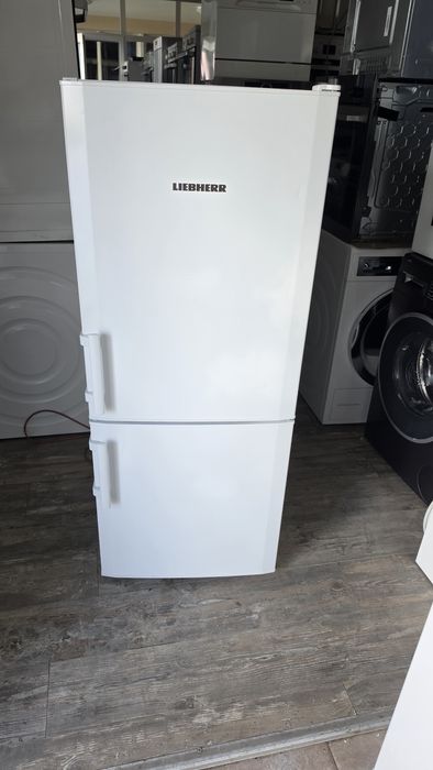Хладилник с фризер Liebherr 160см