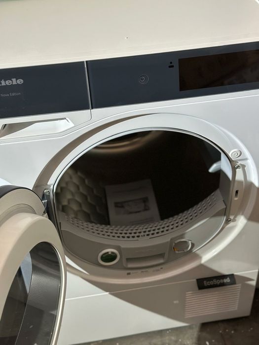Uscator de haine Miele NOU TQ 1000 WP