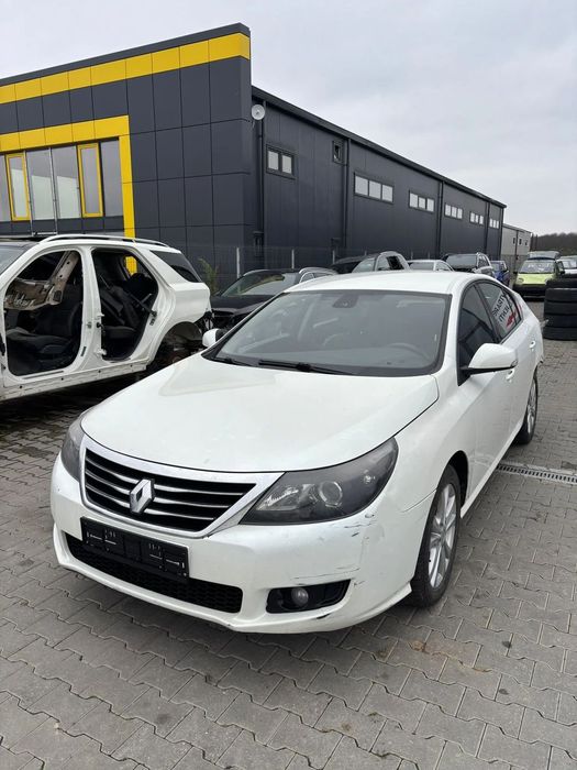 Dezmembram Renault Latitude 2.0 diesel din 2012
