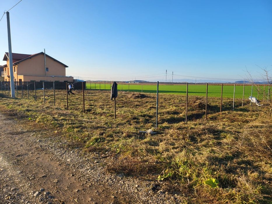 Teren de vânzare in Sacele, strada Mercur, nr. 239, 2 parcele alăturate de teren intravilan – 778 mp în total (sau 389 mp individual)