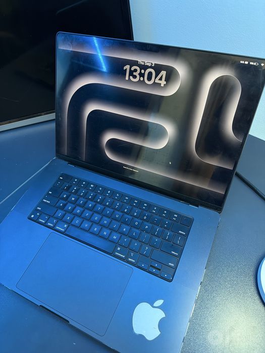 MacBook Pro M4 pro 16 inch 24/512