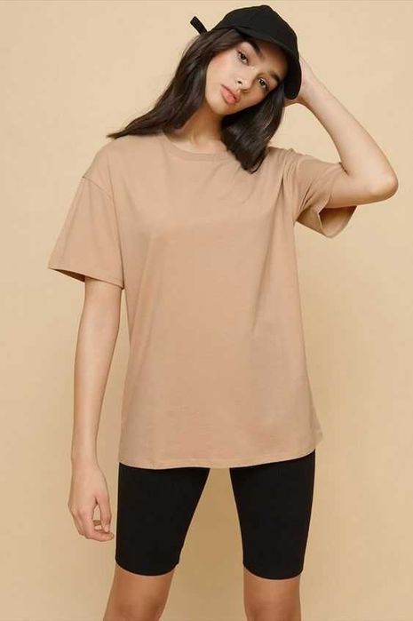 Футболка однотонная футболка. Универсальная футболка. Великан Футболка