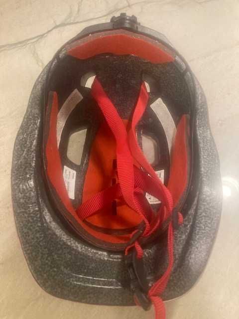 Детска каска за колело / колоездене / велосипед