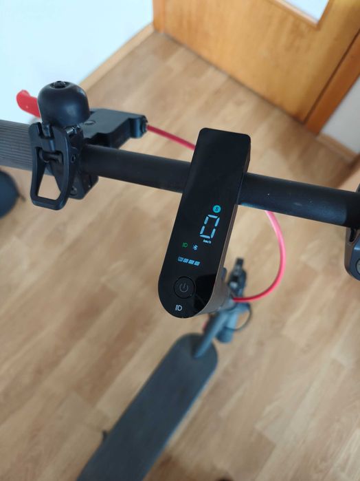 Trotineta Xiaomi Scooter 4