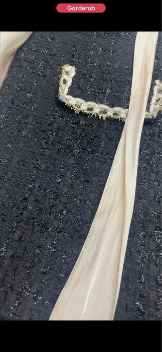 Костюм твидовый черный