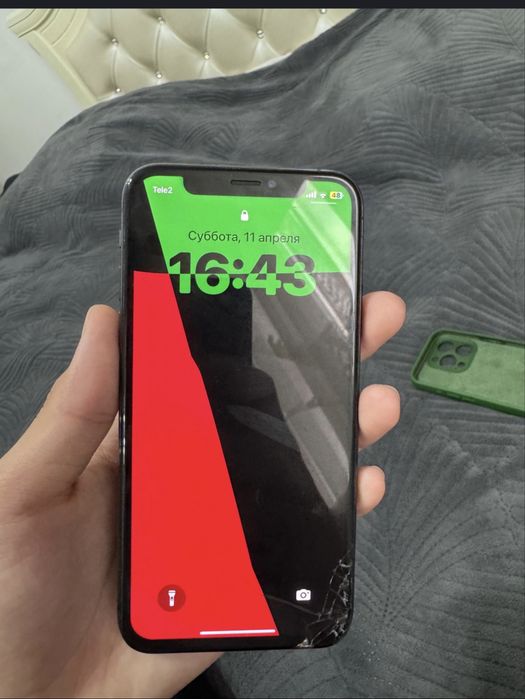 Продам iPhone xs