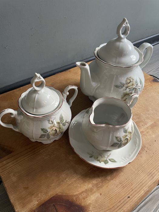 Порцеланов троен сет лот бароков стил