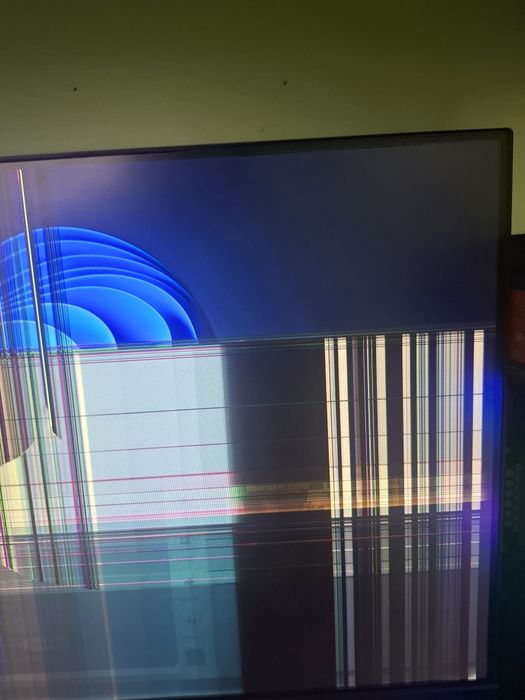 ZIFFLER 24ZI120 FLAD MONITOR FHD 120HZ VGA hdm+dc ips panel rgb