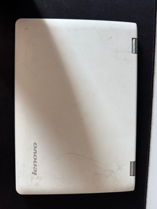 Lenovo Yoga 300-11IBR 2 în 1 Intel Celeron 4 Gb ram touch screen