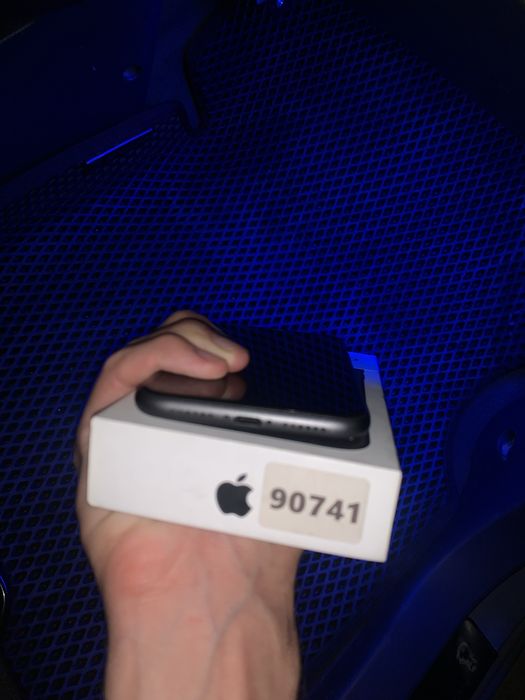 Iphone 11 64 GB 78% karobka dok
