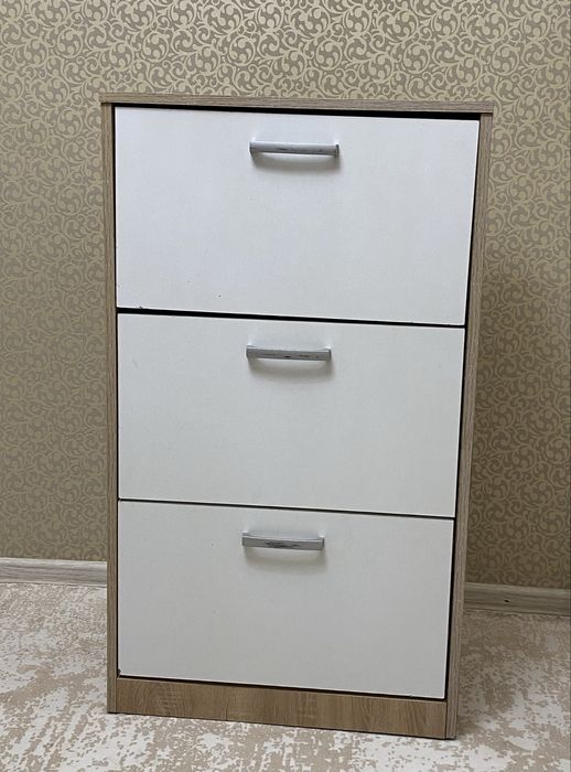 Обувница в отличном состоянии