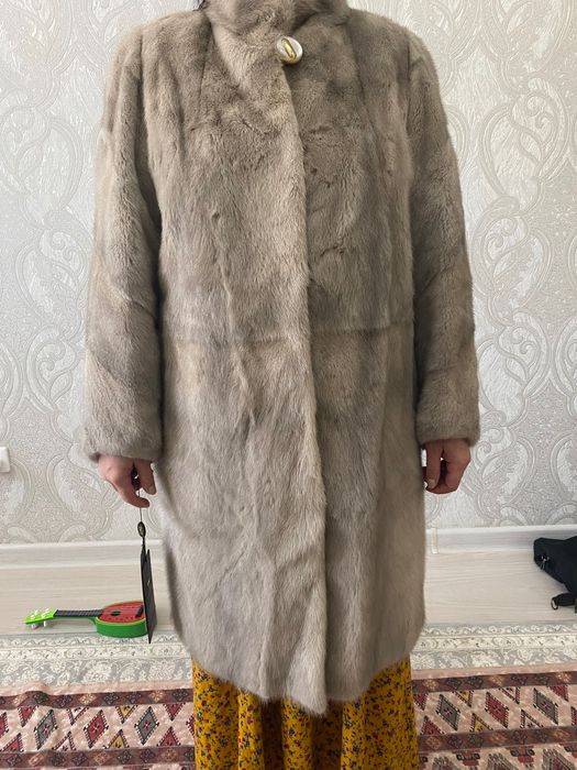 Продается шуба новая