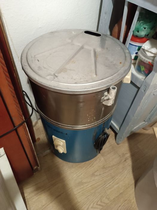 Продам стиральную машинку