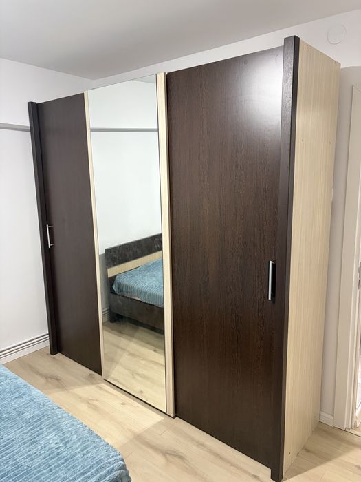 Dulap dressing  225x220