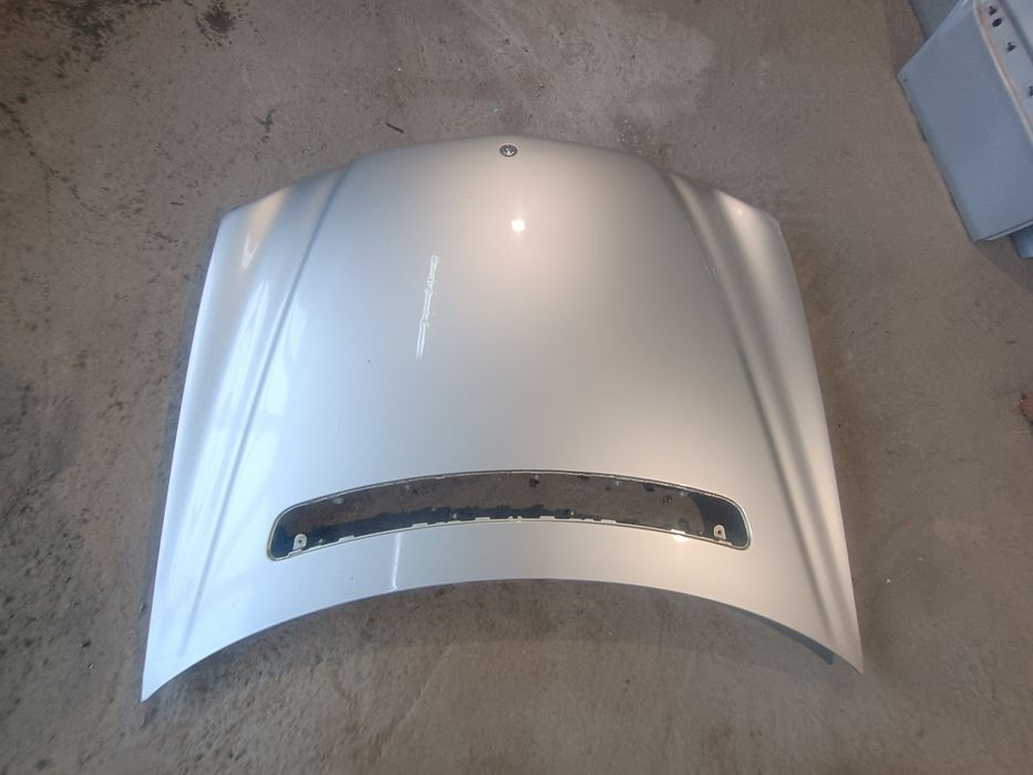 W211 Преден капак