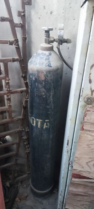 Углекислый баллон