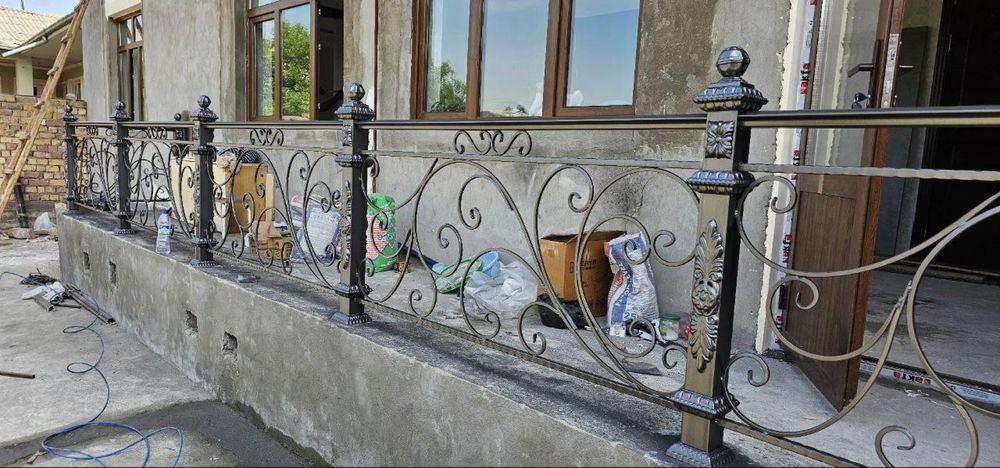 perila naves reshotka darvoza