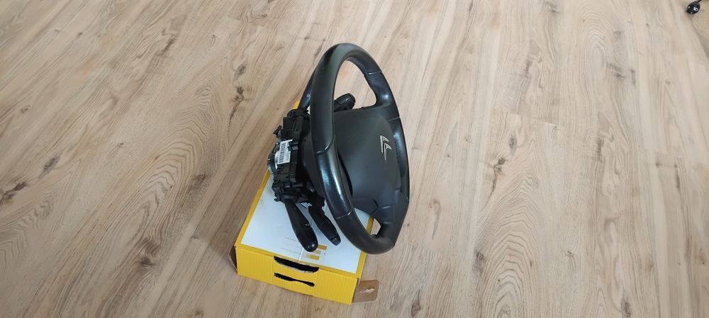 Мултифункционален волан с аербег airbag и лентов кабел + лост за мигач