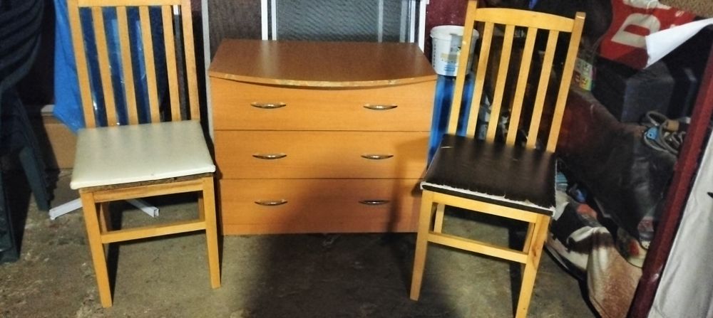 Comoda + 2 scaune