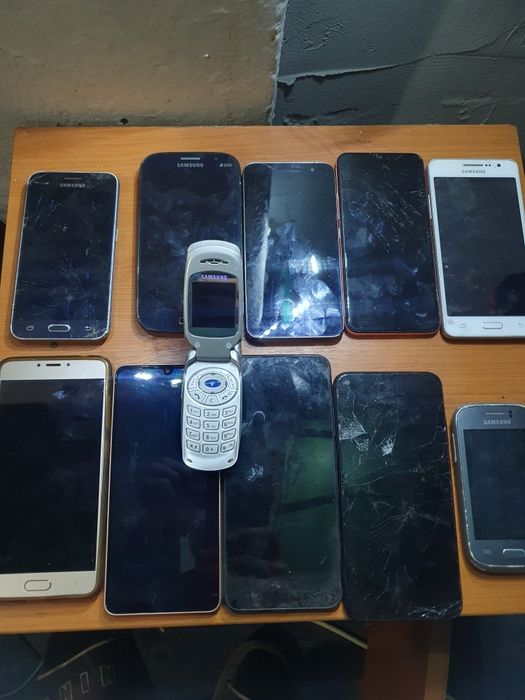 Telefoane și altele