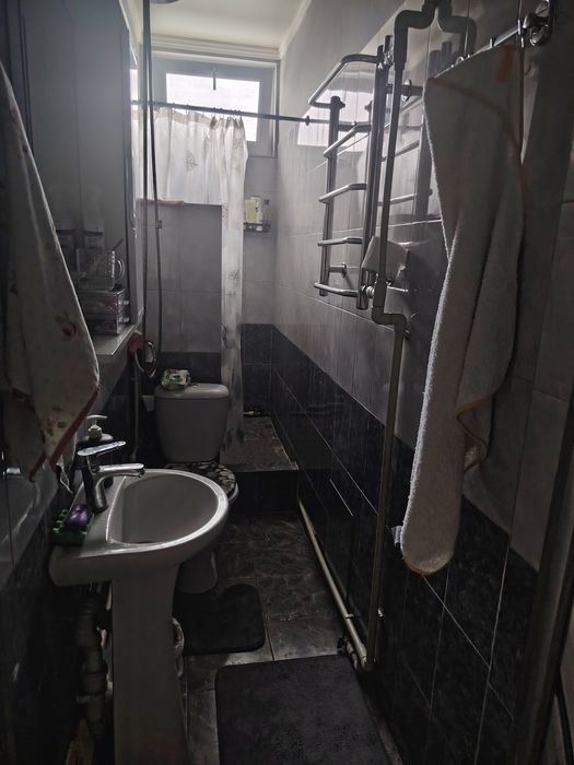 Девушка на подселение