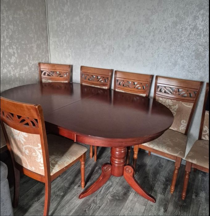 Продам стол со стульями