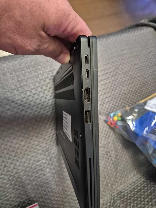 Laptop DELL Latitude 5289 2in1 (poate fi folosit si ca tableta)