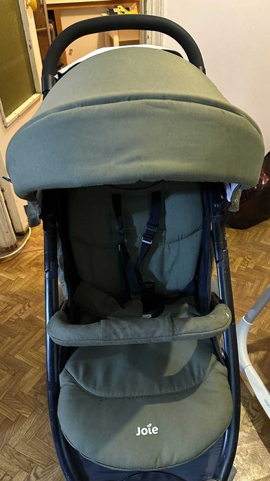 Продам детскую коляску б/у