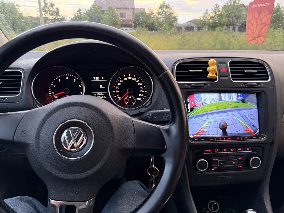 VOLKSWAGEN Golf 2011 — imagine 5