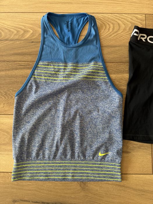 Оригинален дамски сет Nike Pro за тренировка