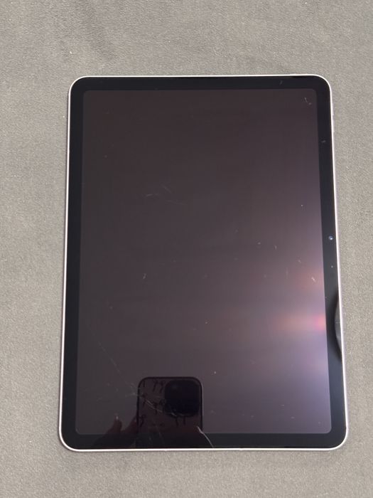 Ipad Air 5 (M2) 11” WiFi + Cellular, Lila, 128GB, Baterie 100%
