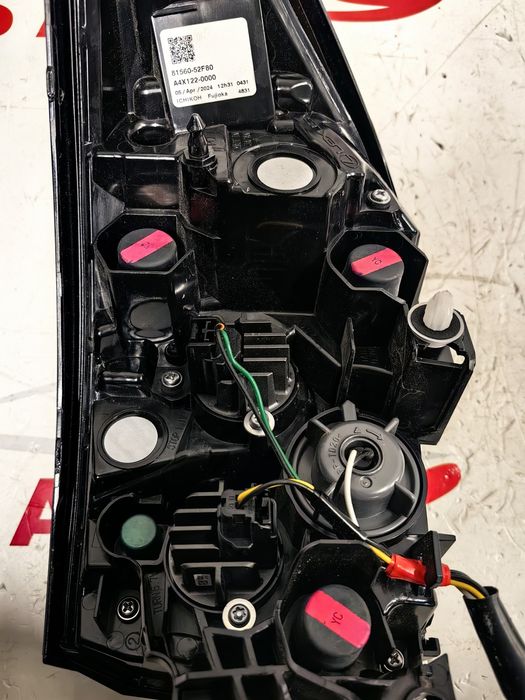 Стоп / Стопове Lexus LBX 2025 / Лексус ЛБХ 2025г