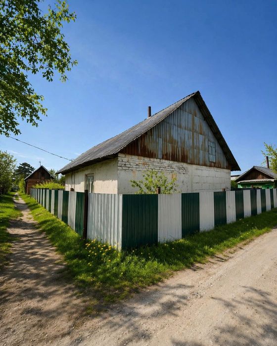 Продам 2 комн.дом в поселке Мирный