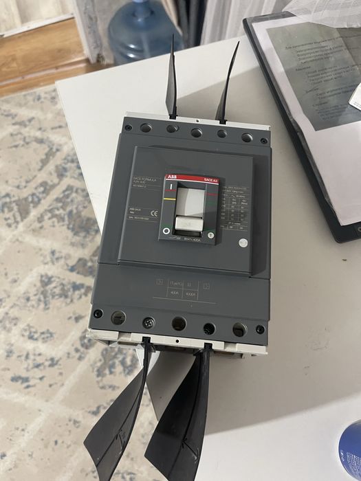 Автоматический выключатель 400А