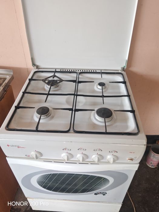 Продам  плиту  Гефест