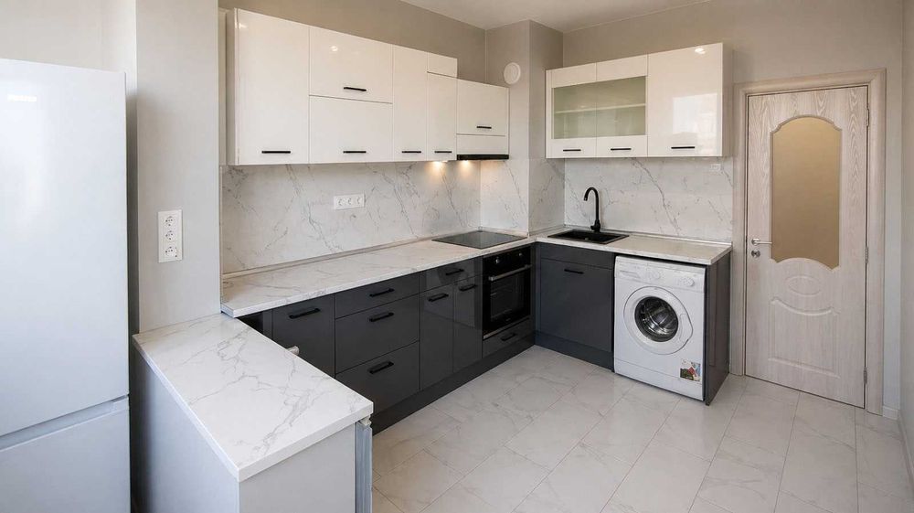 Тристаен ап. под наем в кв. Толстой