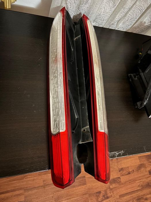 Vând piese pentru Ford focus