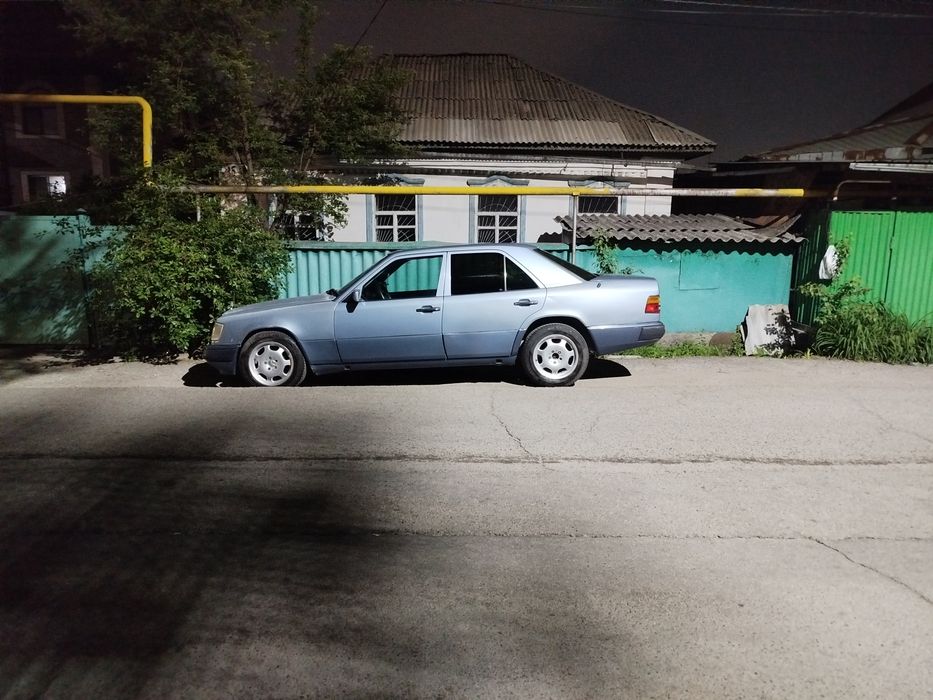 Продам Мерседес 124