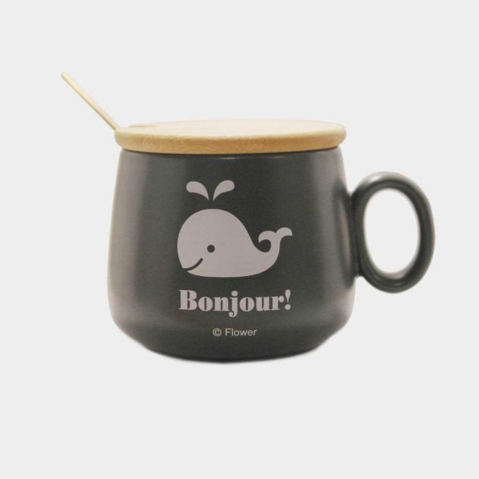 Чаша с дървено капаче и лъжичка